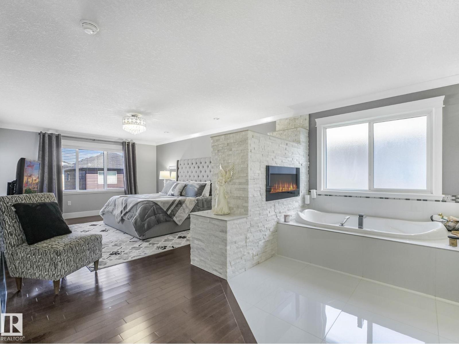 7532 173 AV NW, Edmonton