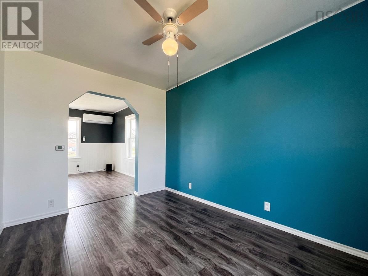 Property 14 of 21 of 196 Gatacre Street