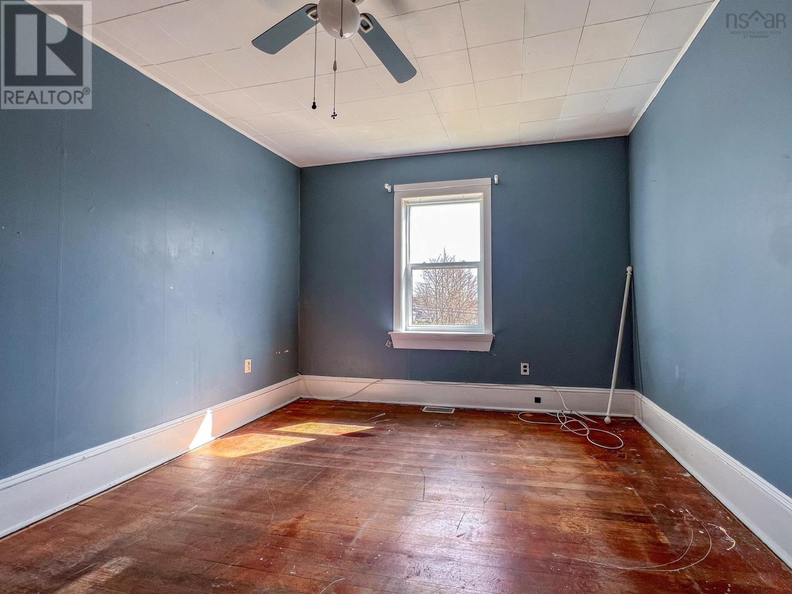 Property 20 of 21 of 196 Gatacre Street