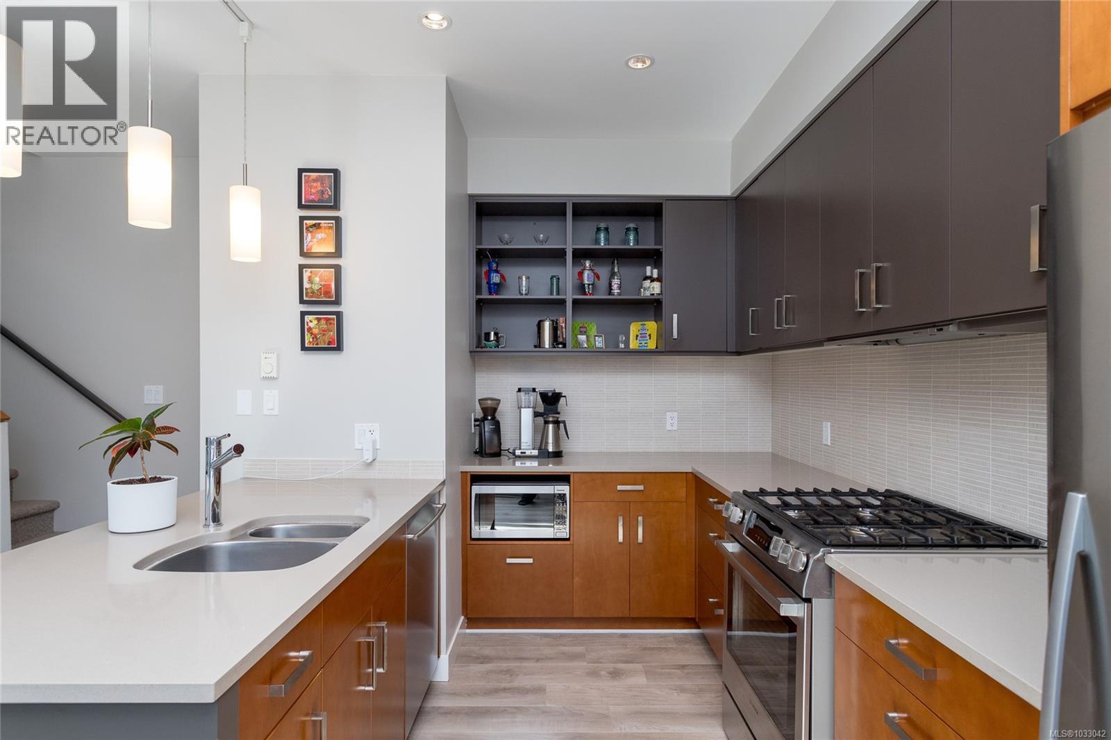 #5 1137 Meares St - 15