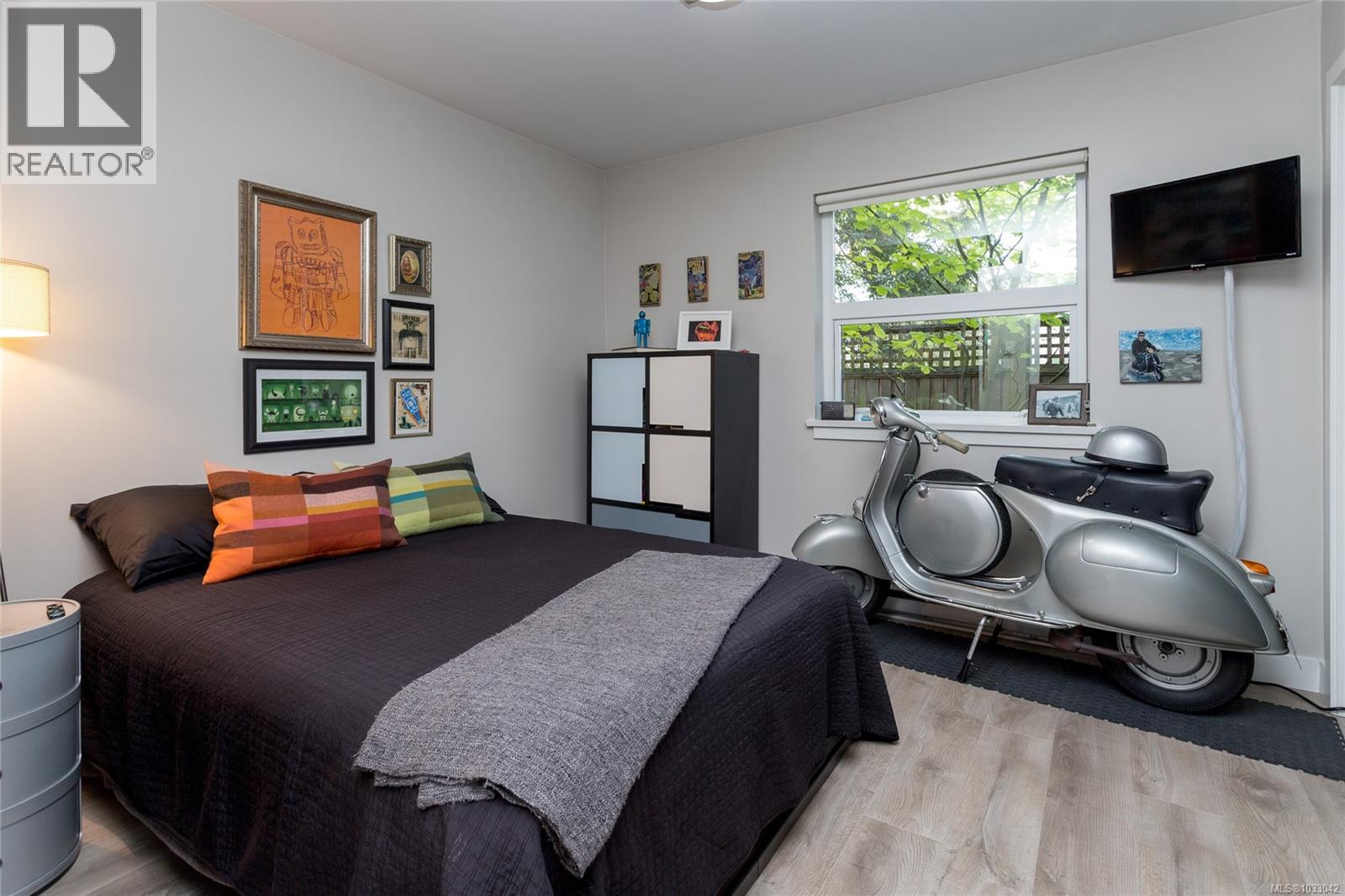 #5 1137 Meares St - 22