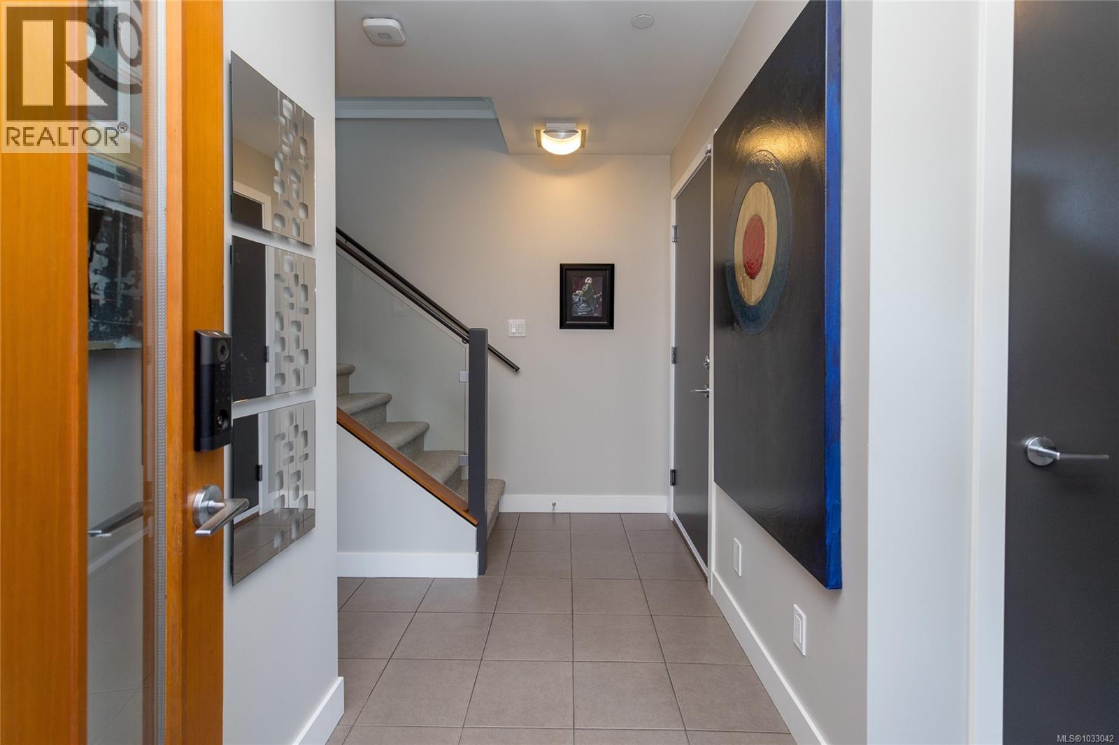 #5 1137 Meares St - 7