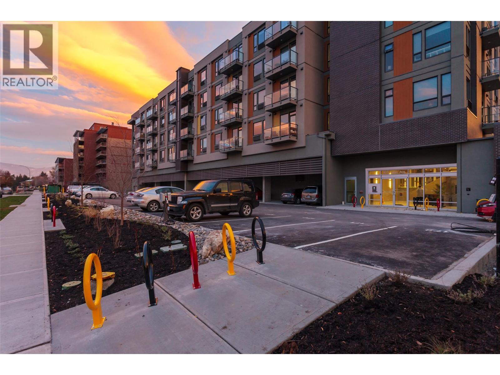 519 925 Leon Avenue, Kelowna