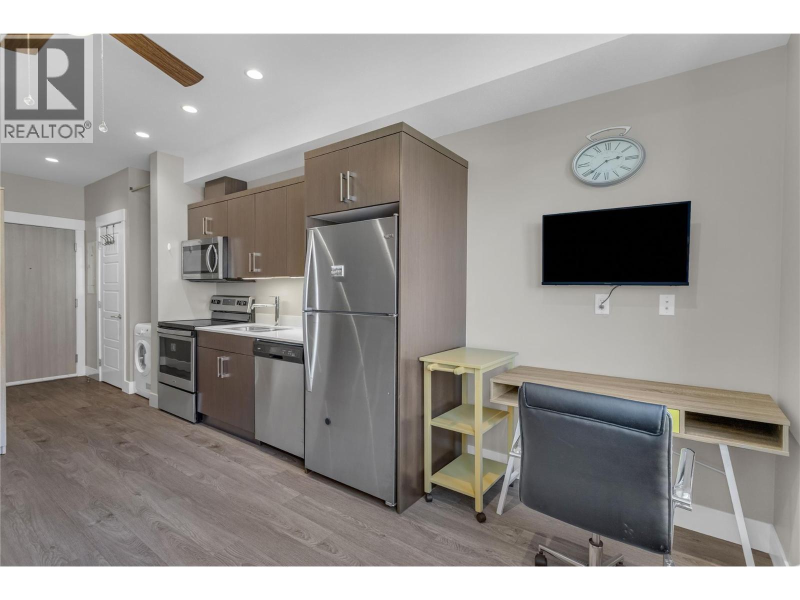 519 925 Leon Avenue, Kelowna