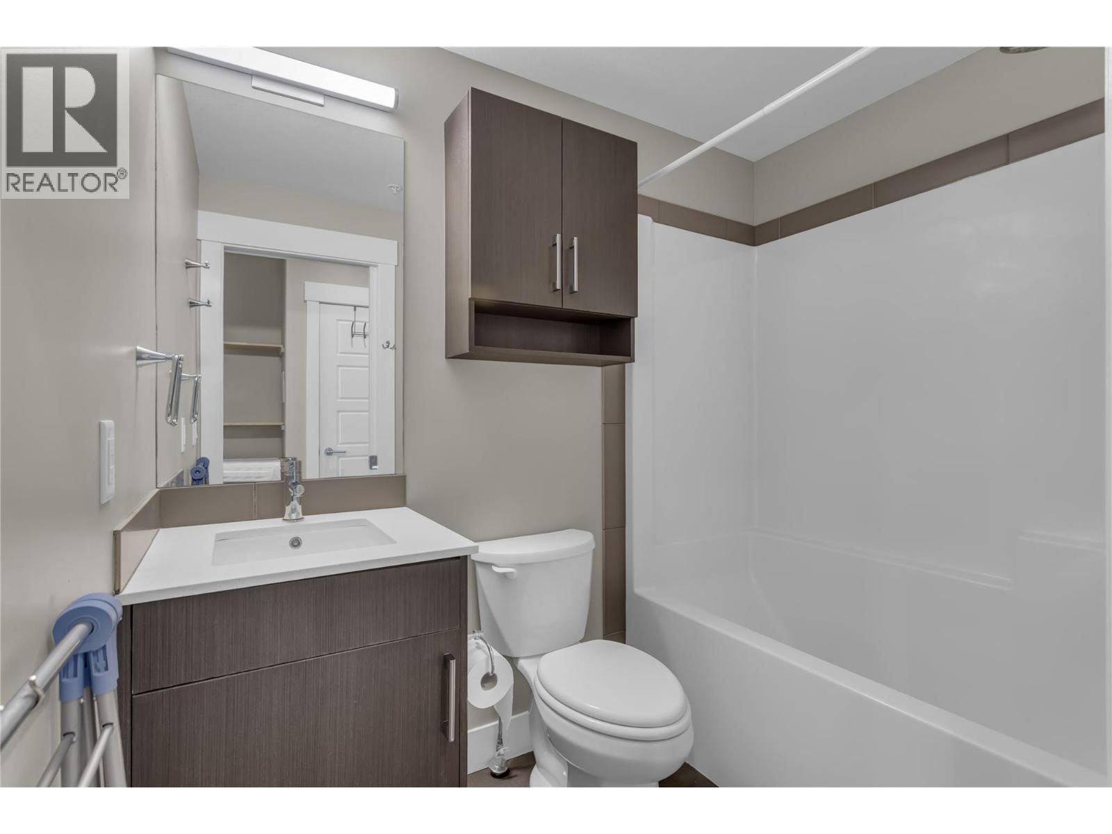 519 925 Leon Avenue, Kelowna