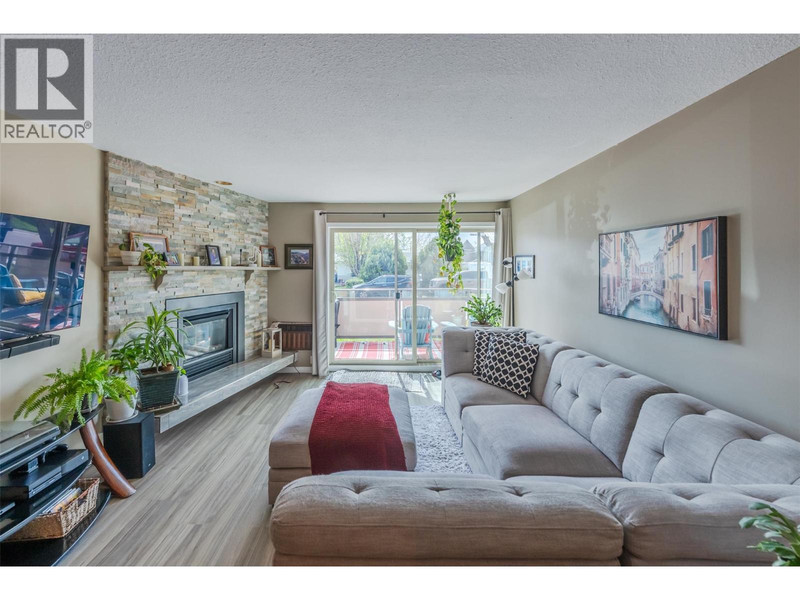 335 CHURCHILL Avenue Unit# 103, Penticton