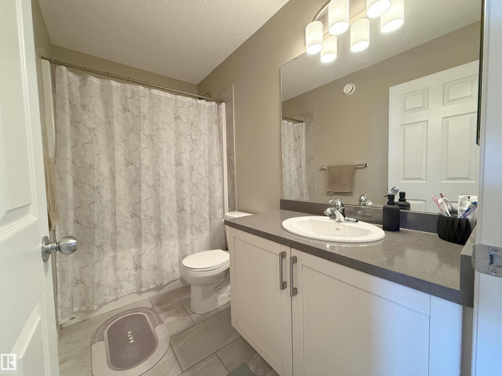 1328 CHAPPELLE BV SW, Edmonton