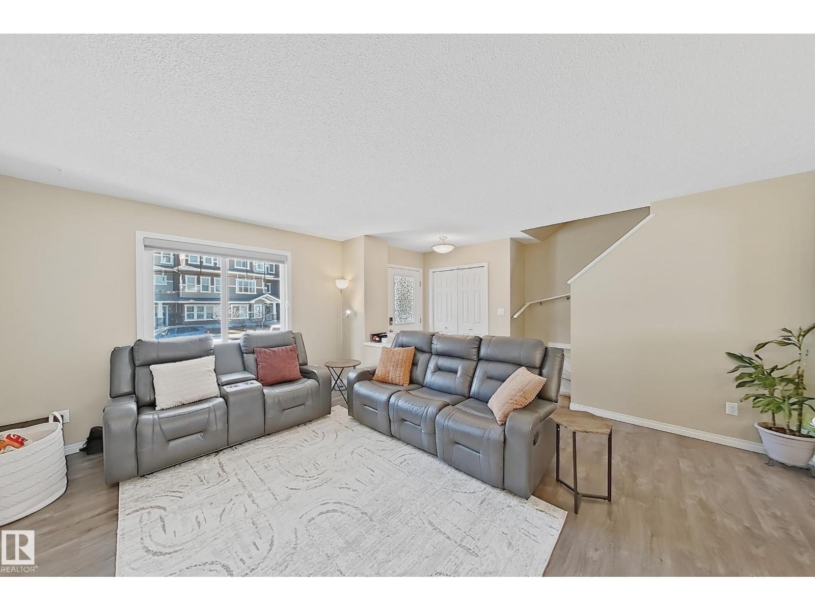 1328 CHAPPELLE BV SW, Edmonton