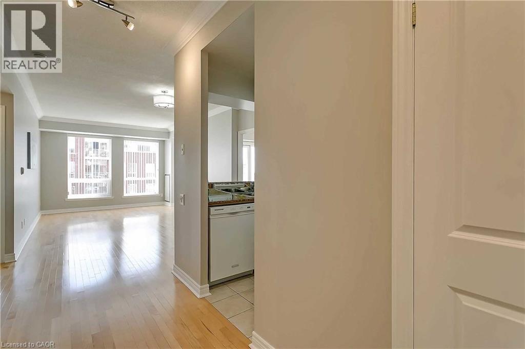 40 OLD MILL Road Unit# 907, Oakville, Ontario, L6J7W2 — Photo 11