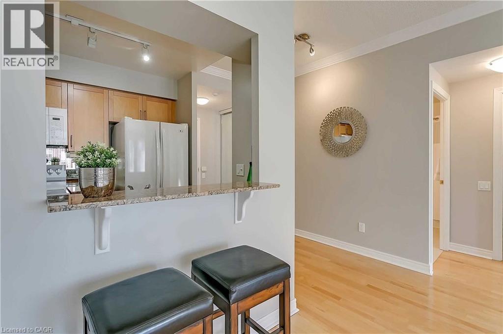40 OLD MILL Road Unit# 907, Oakville, Ontario, L6J7W2 — Photo 15