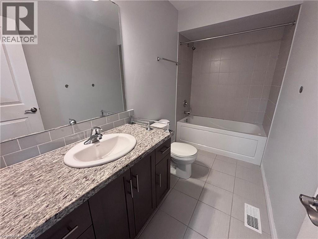 8 LAKELAWN Road Unit# 54, Grimsby, Ontario, L3M0G1 — Photo 21