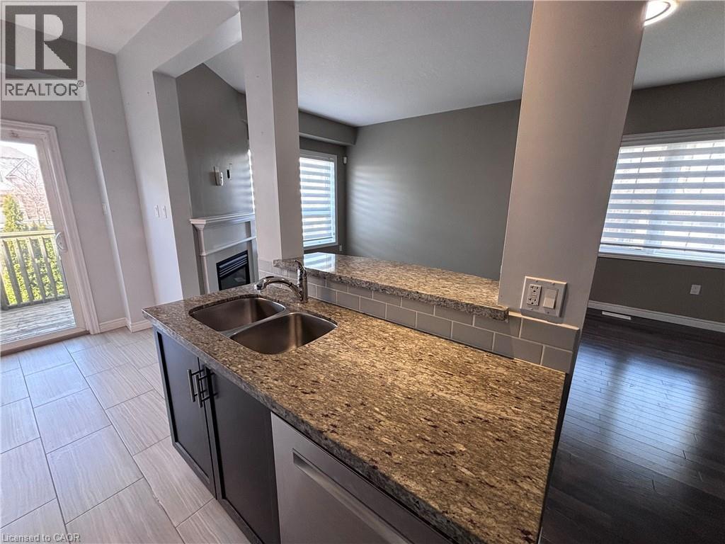 8 LAKELAWN Road Unit# 54, Grimsby, Ontario, L3M0G1 — Photo 16