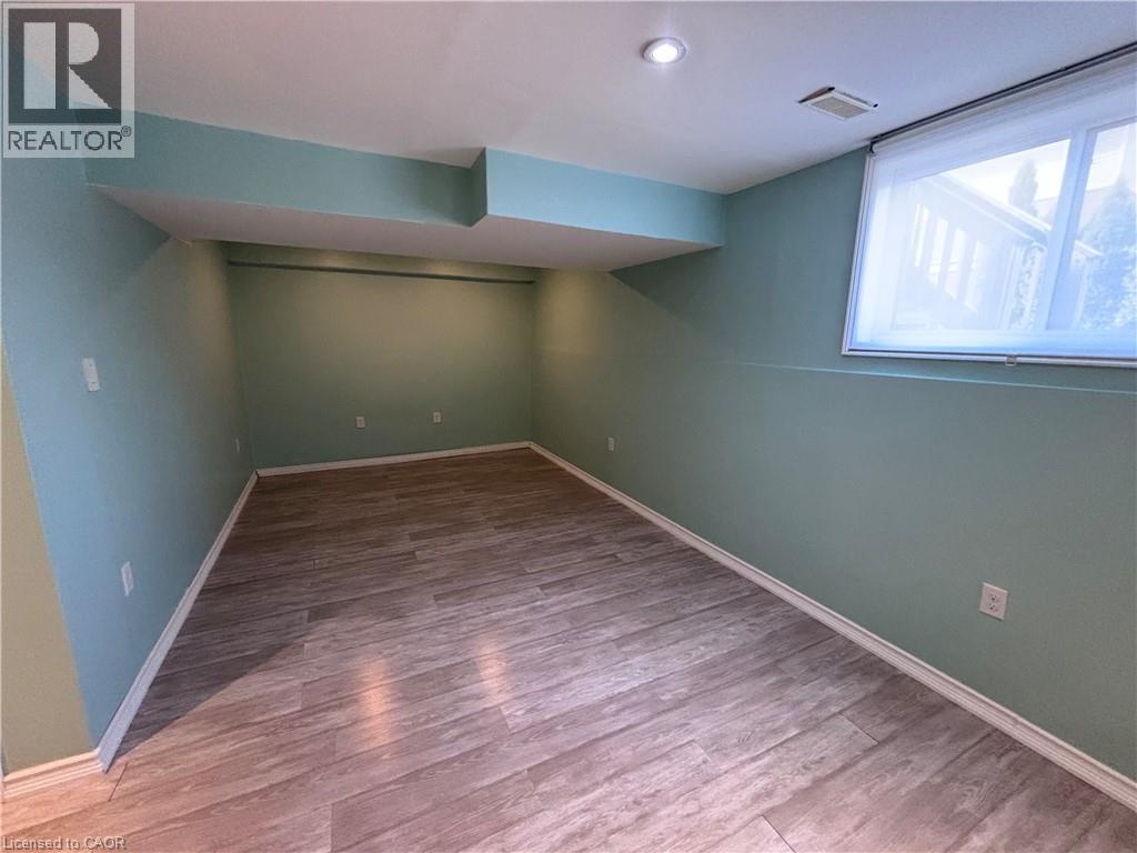8 LAKELAWN Road Unit# 54, Grimsby, Ontario, L3M0G1 — Photo 25
