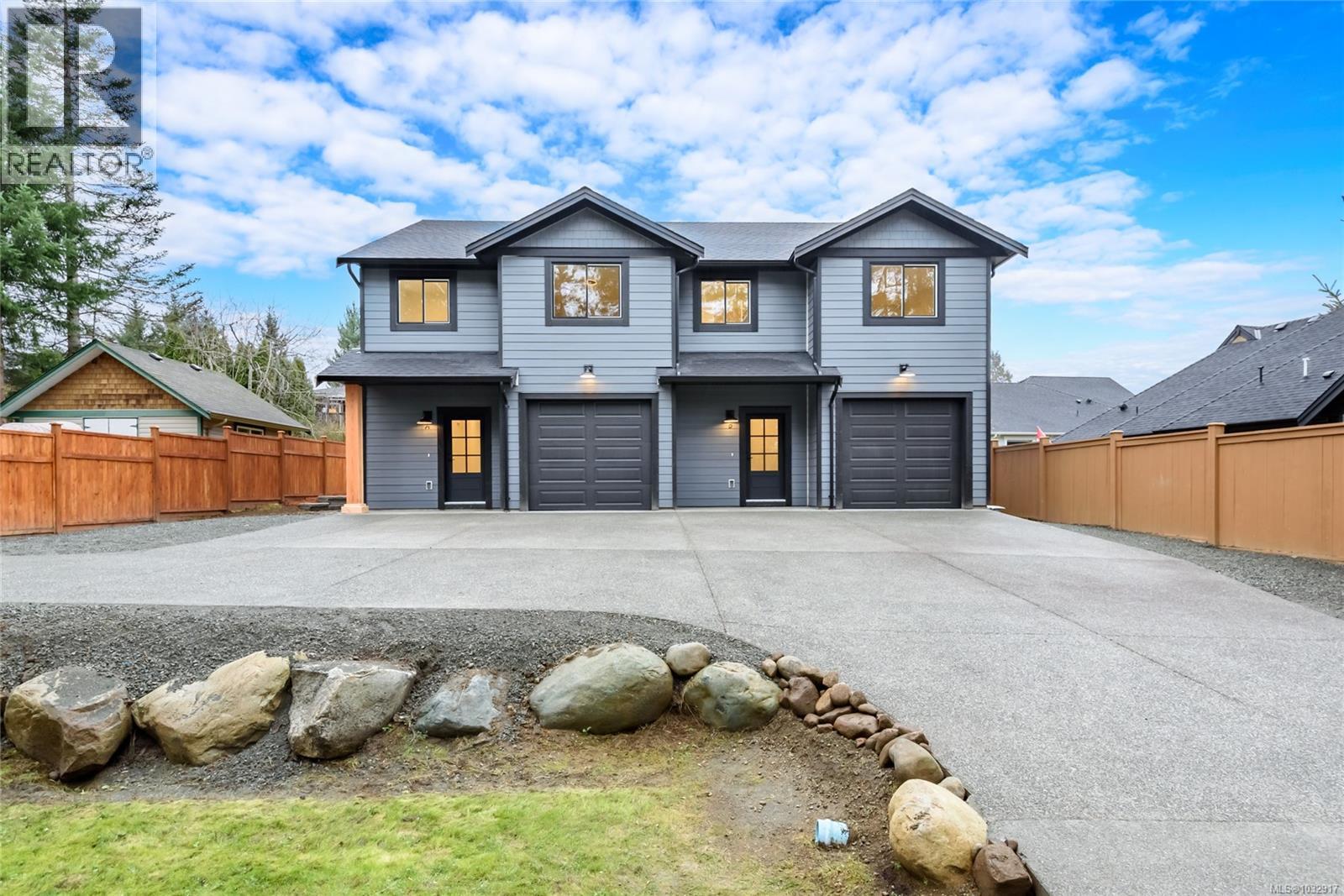 A 1044 Lazo Rd, Comox