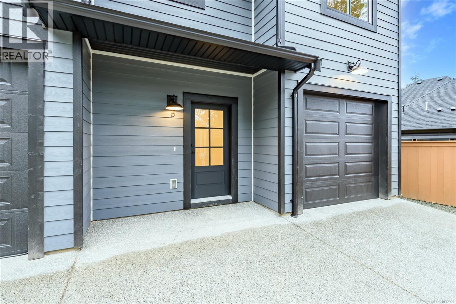 B 1044 Lazo Rd, Comox