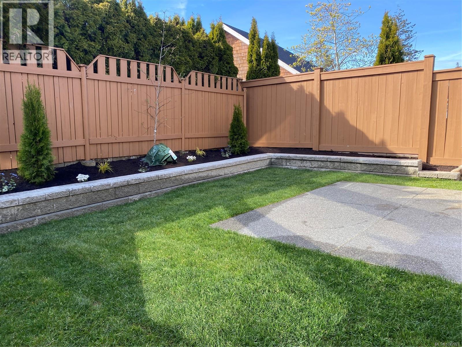 B 1044 Lazo Rd, Comox