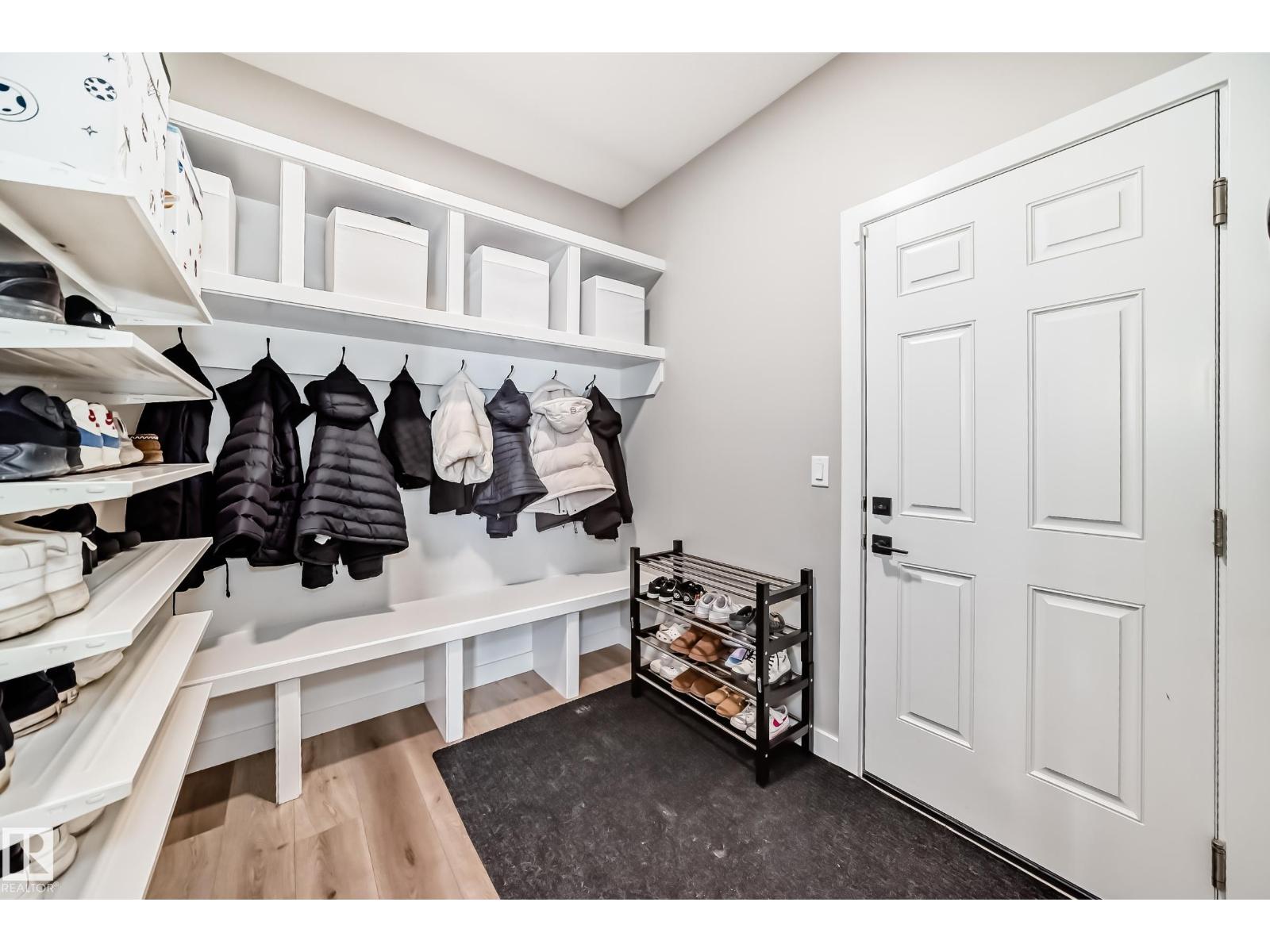 6259 175 AV NW, Edmonton