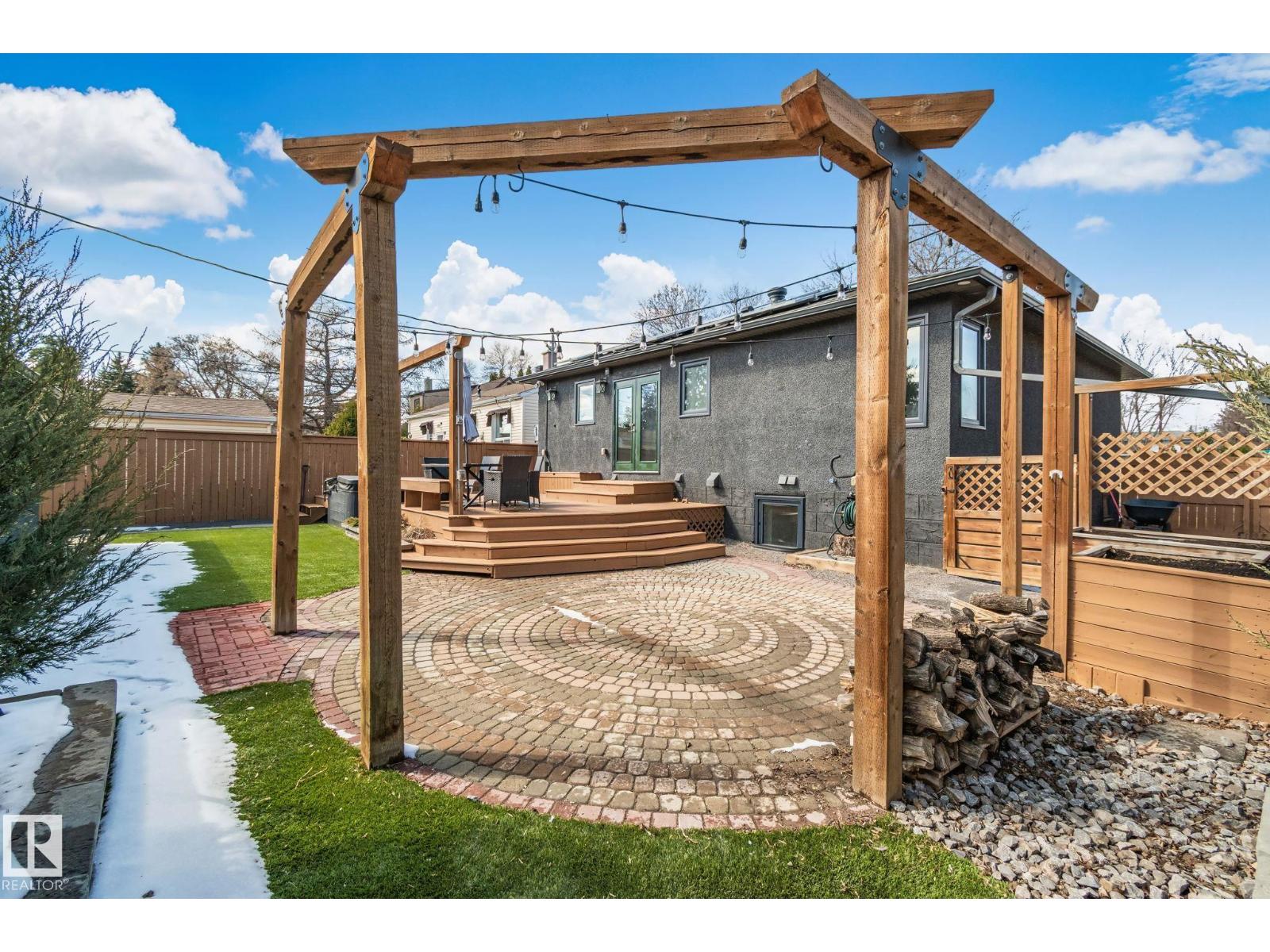 13635 108 AV NW, Edmonton