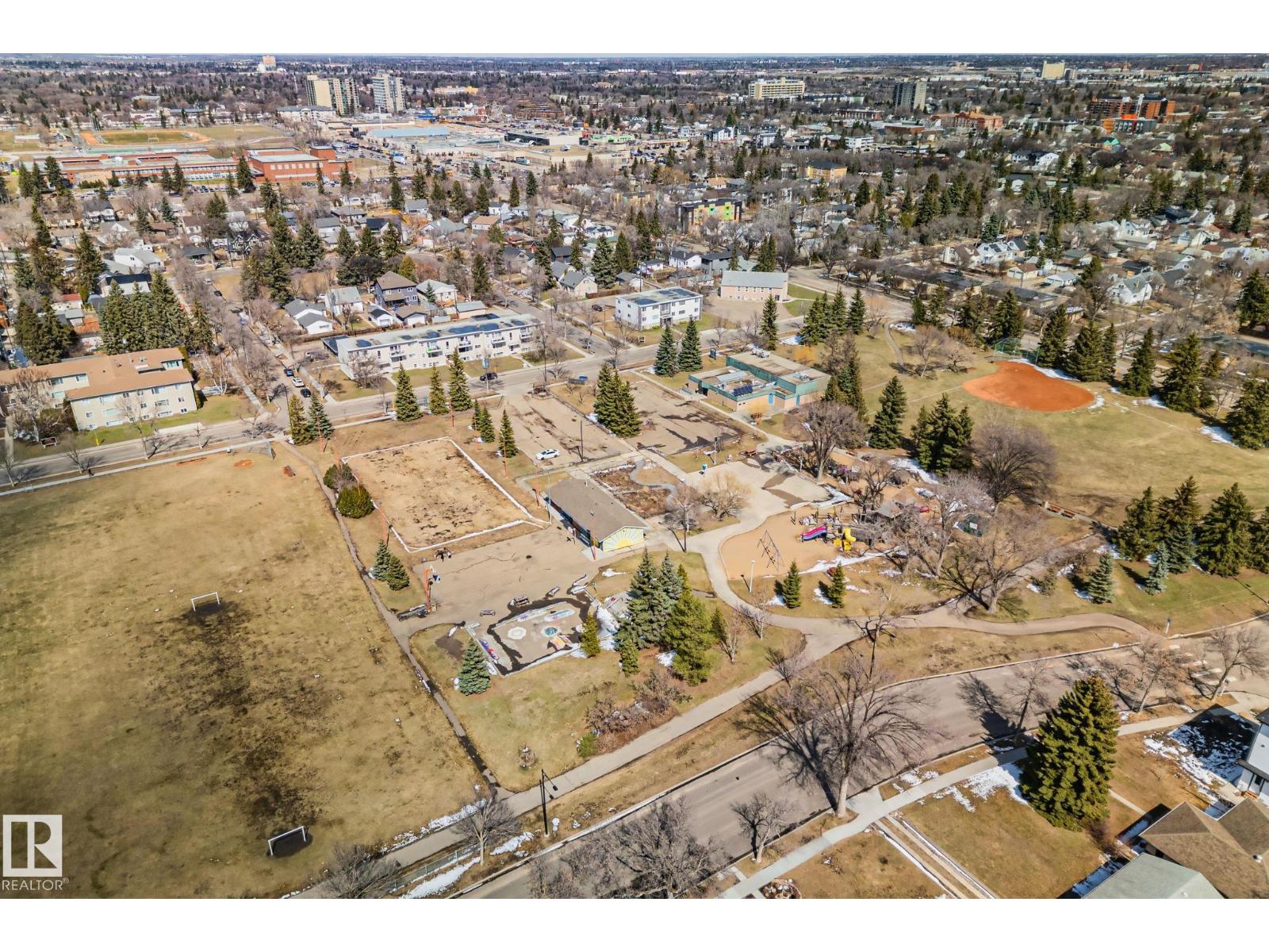 13635 108 AV NW, Edmonton