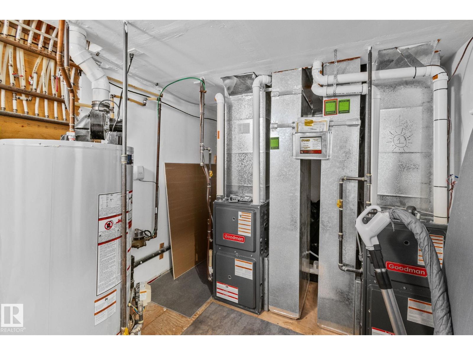 13635 108 AV NW, Edmonton