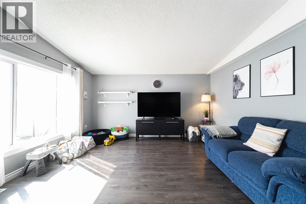125 Grant Bay, Fort McMurray