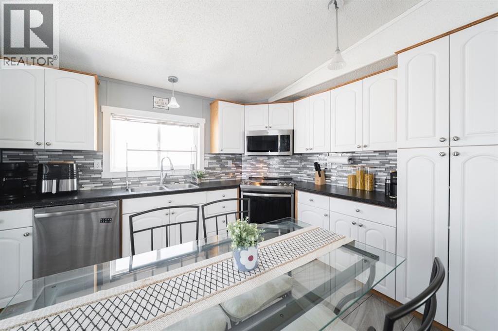 125 Grant Bay, Fort McMurray
