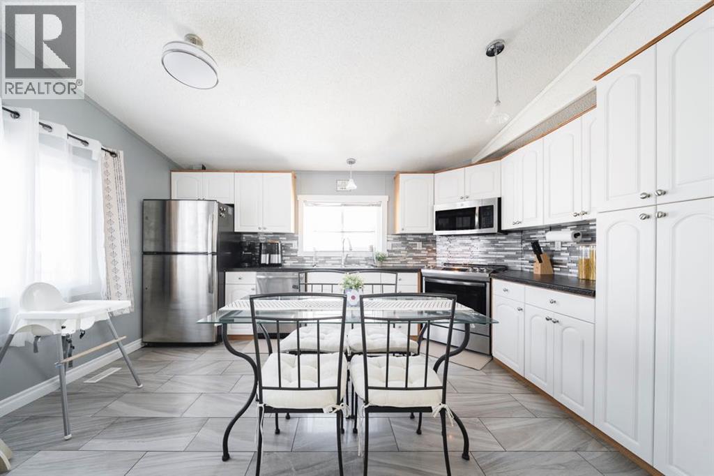 125 Grant Bay, Fort McMurray