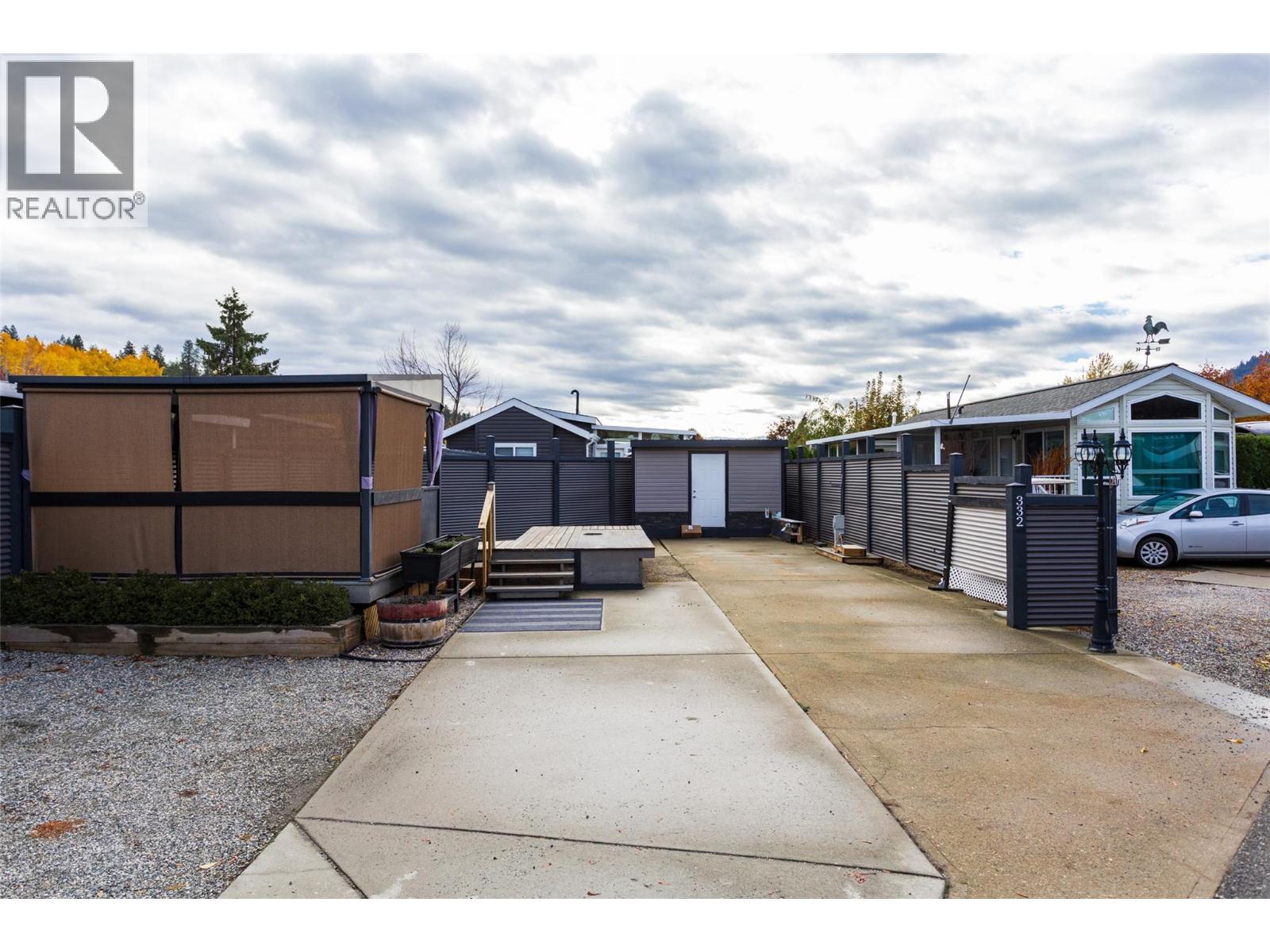 332 415 Commonwealth Road, Kelowna