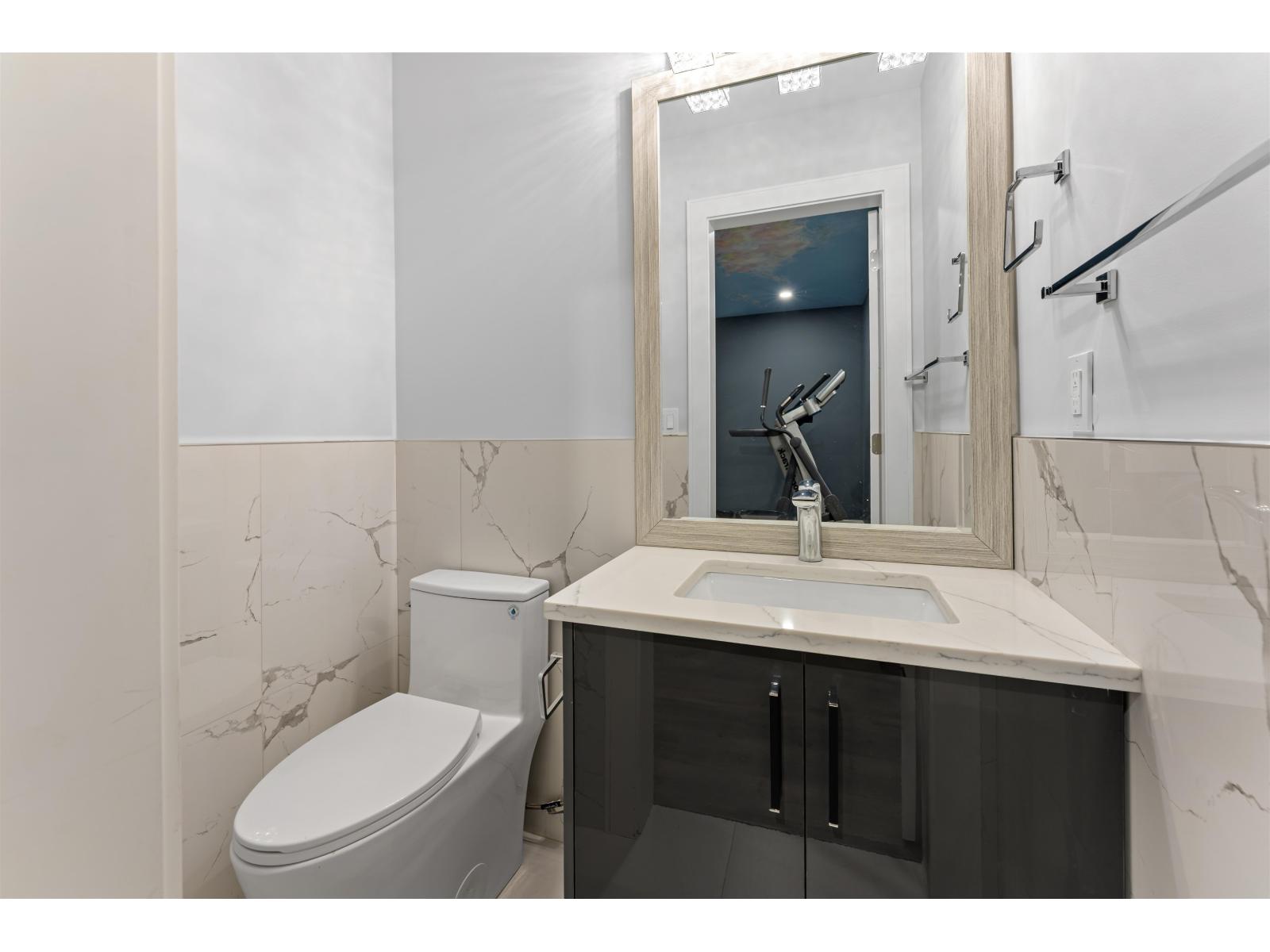 8020 114 Street, Delta