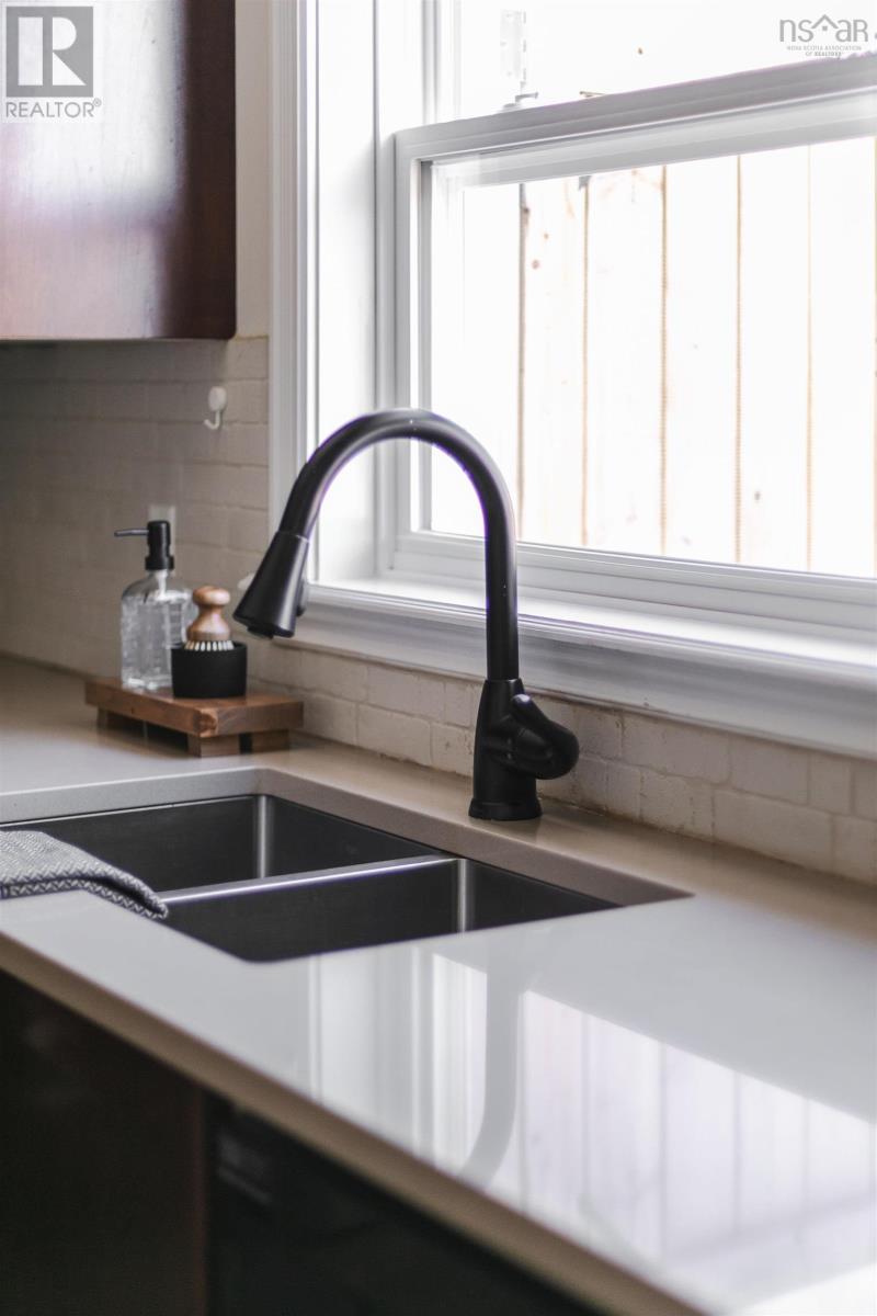 Property 18 of 50 of 47 Halewood Drive