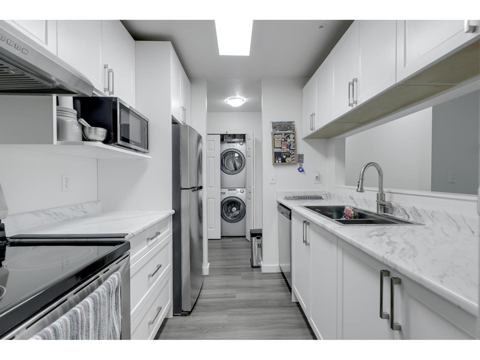 336 32830 GEORGE FERGUSON WAY — photo 9