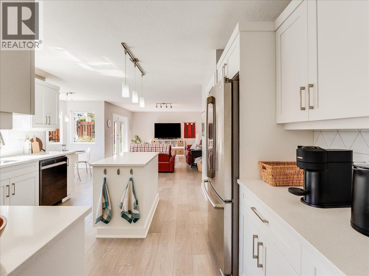 3312 Southridge Drive - 4