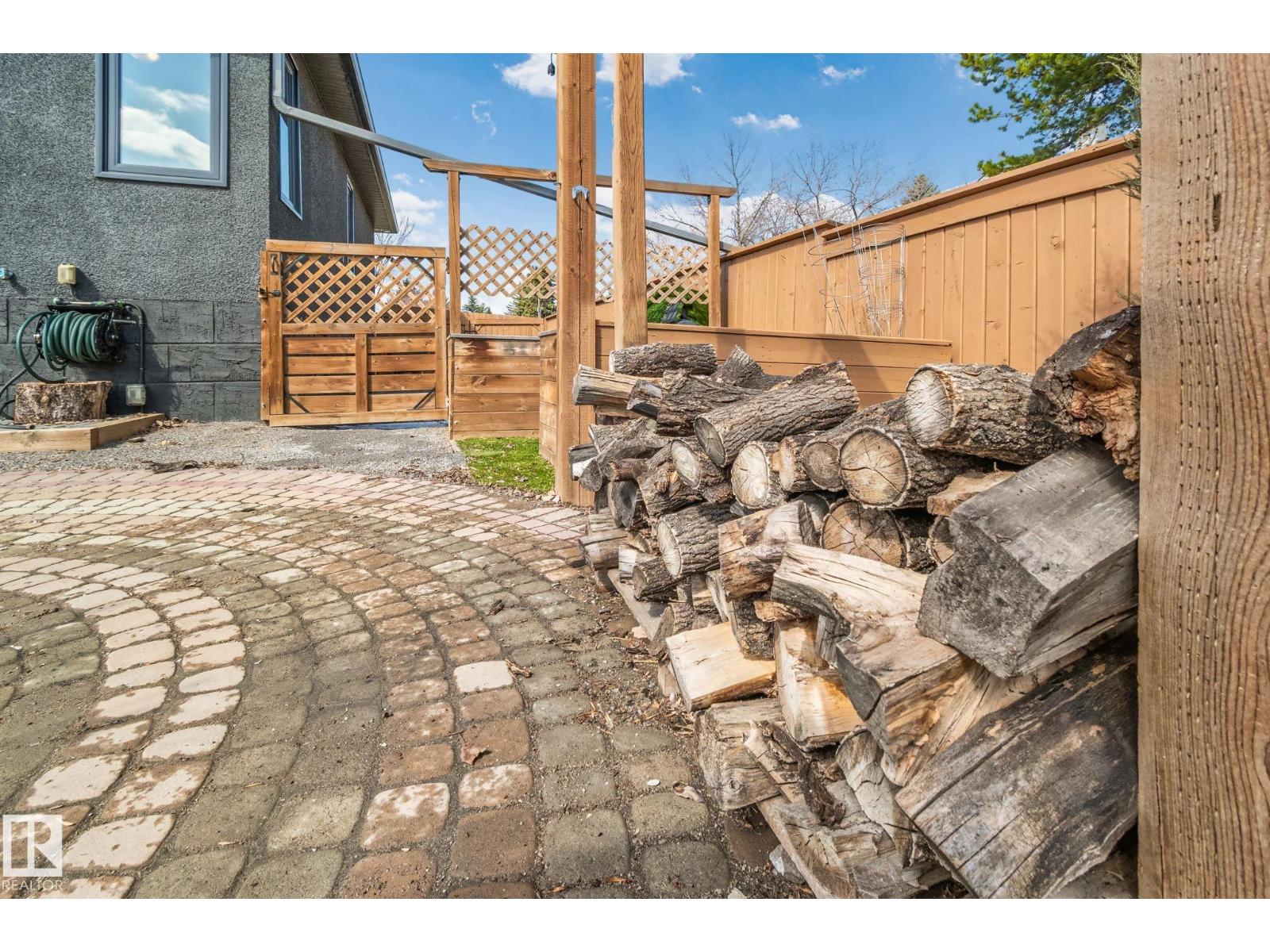 13635 108 AV NW, Edmonton