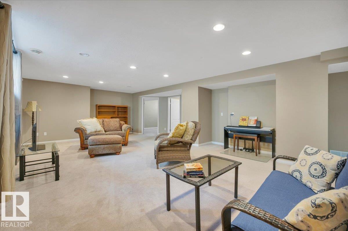 51 RIDGEHAVEN CR, Sherwood Park