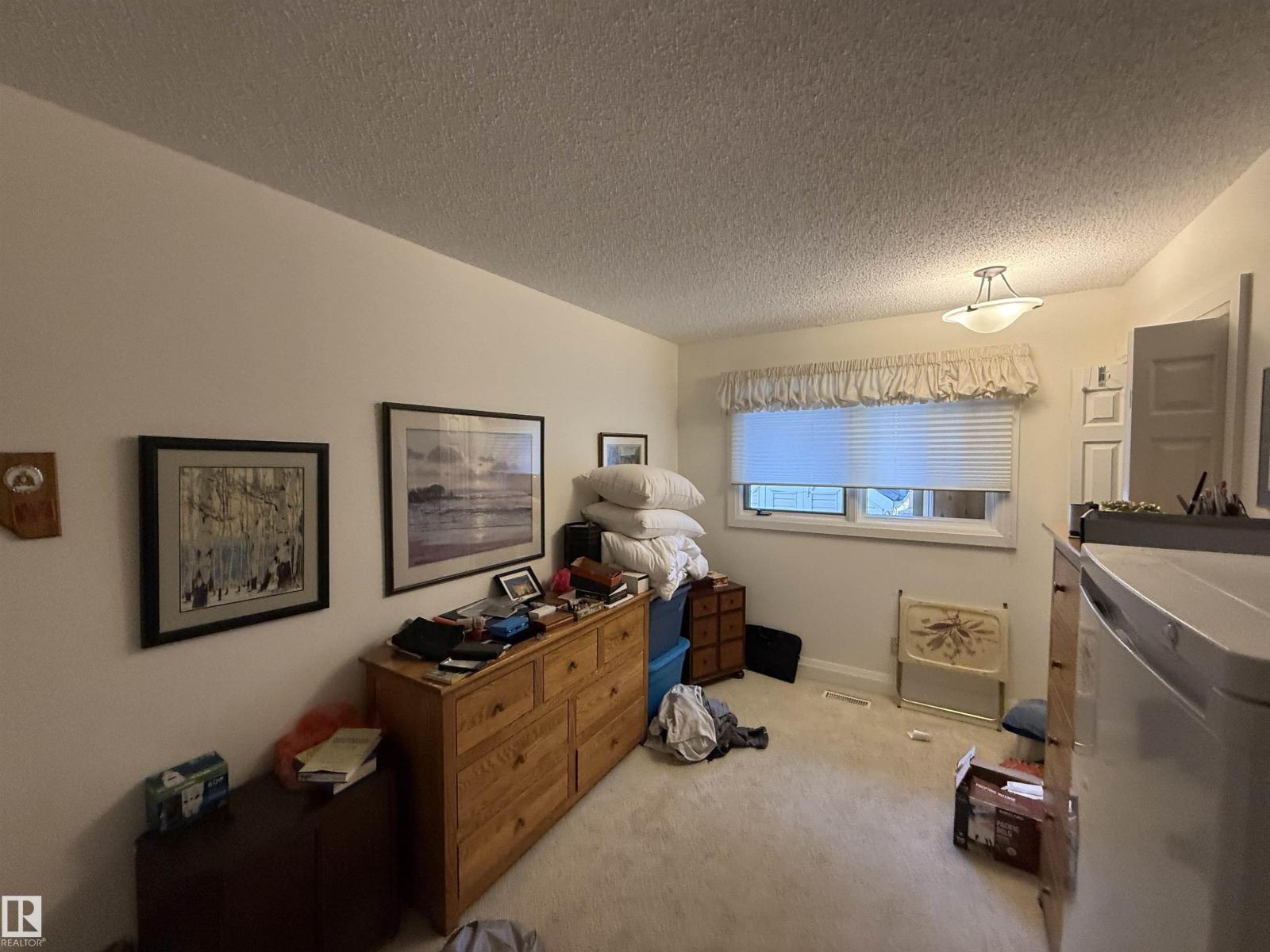 15215 49 AV NW, Edmonton