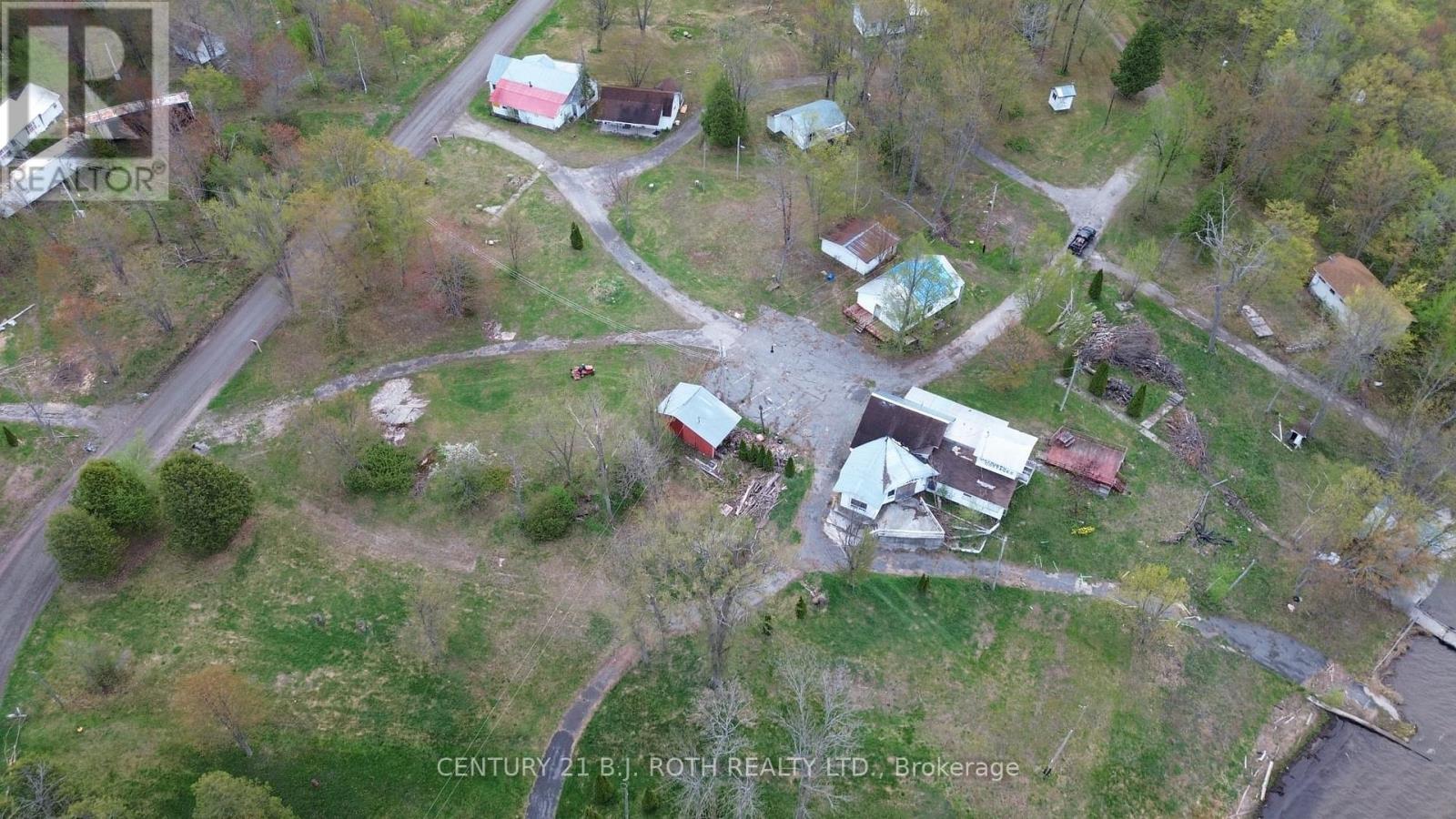 270 PIERRE ROAD - 8