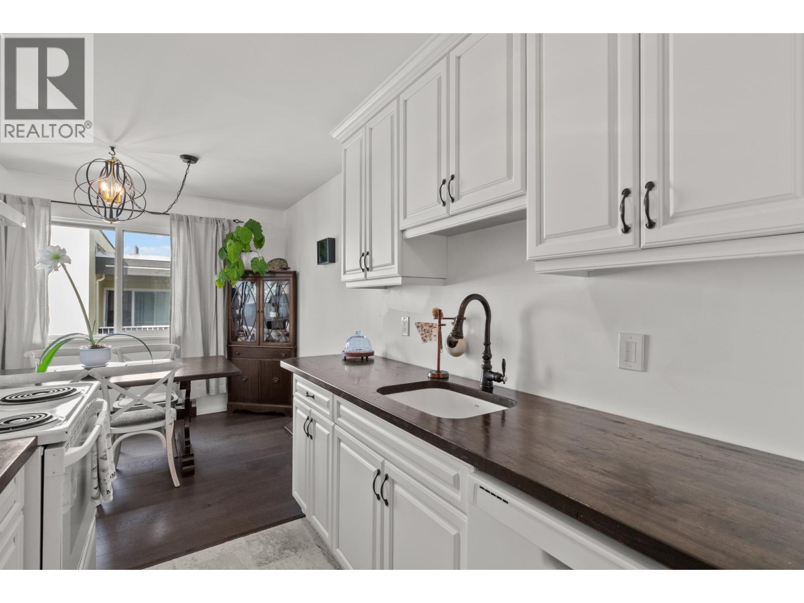 #301-5553 16 Avenue, Delta