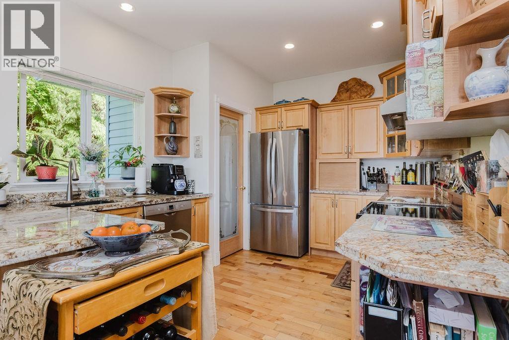 5872 DEERHORN DRIVE, Gibsons