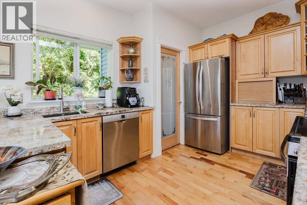 5872 DEERHORN DRIVE, Gibsons