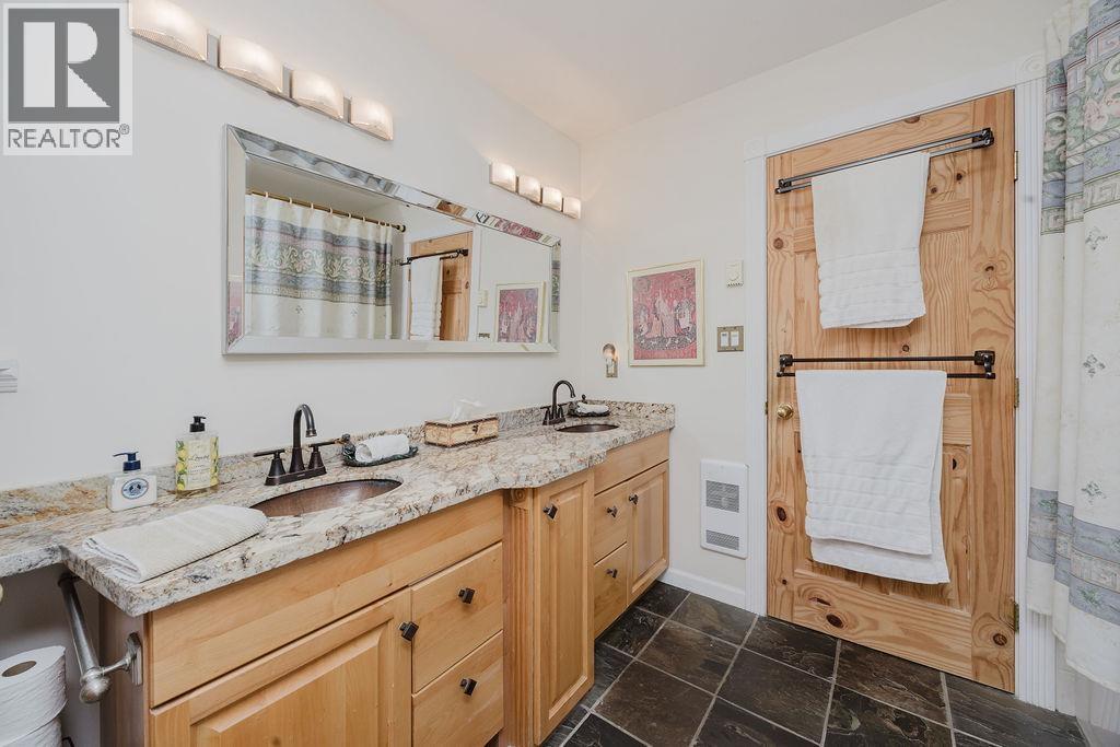 5872 DEERHORN DRIVE, Gibsons