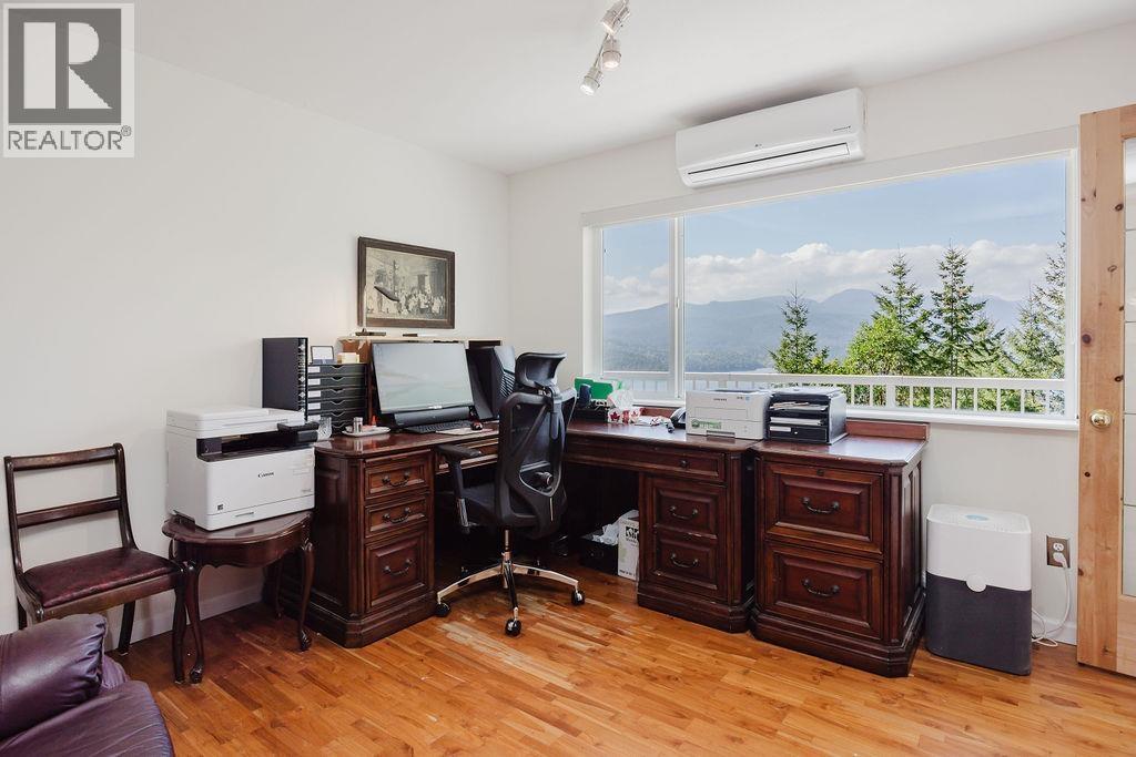 5872 DEERHORN DRIVE, Gibsons