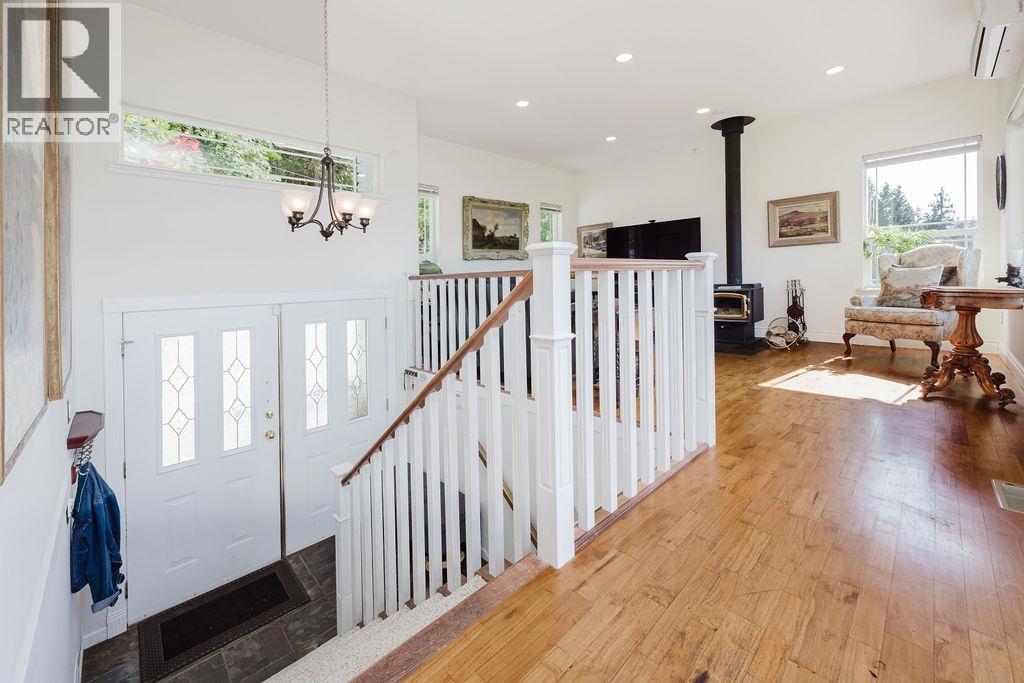 5872 DEERHORN DRIVE, Gibsons