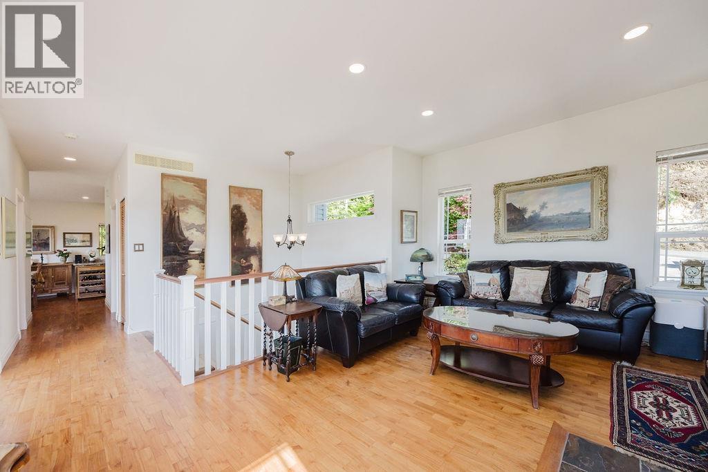 5872 DEERHORN DRIVE, Gibsons