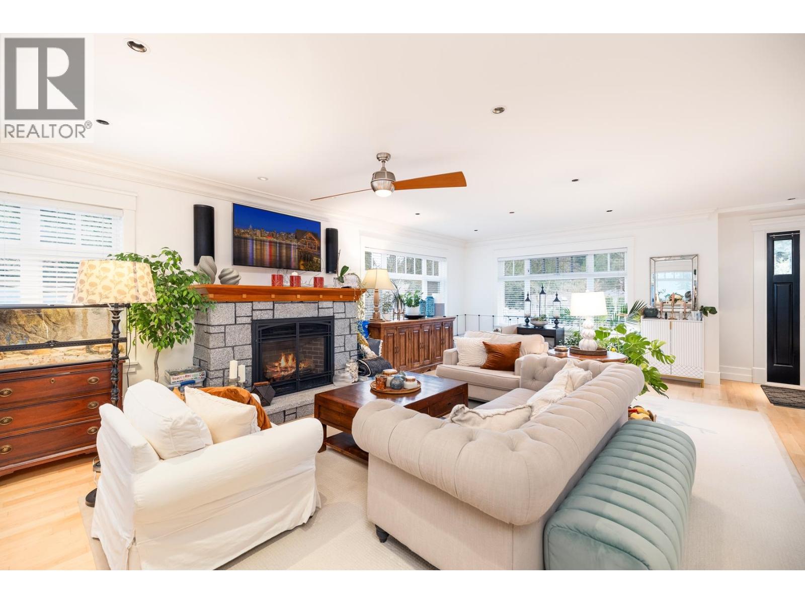 1232 HARRIS AVENUE, North Vancouver