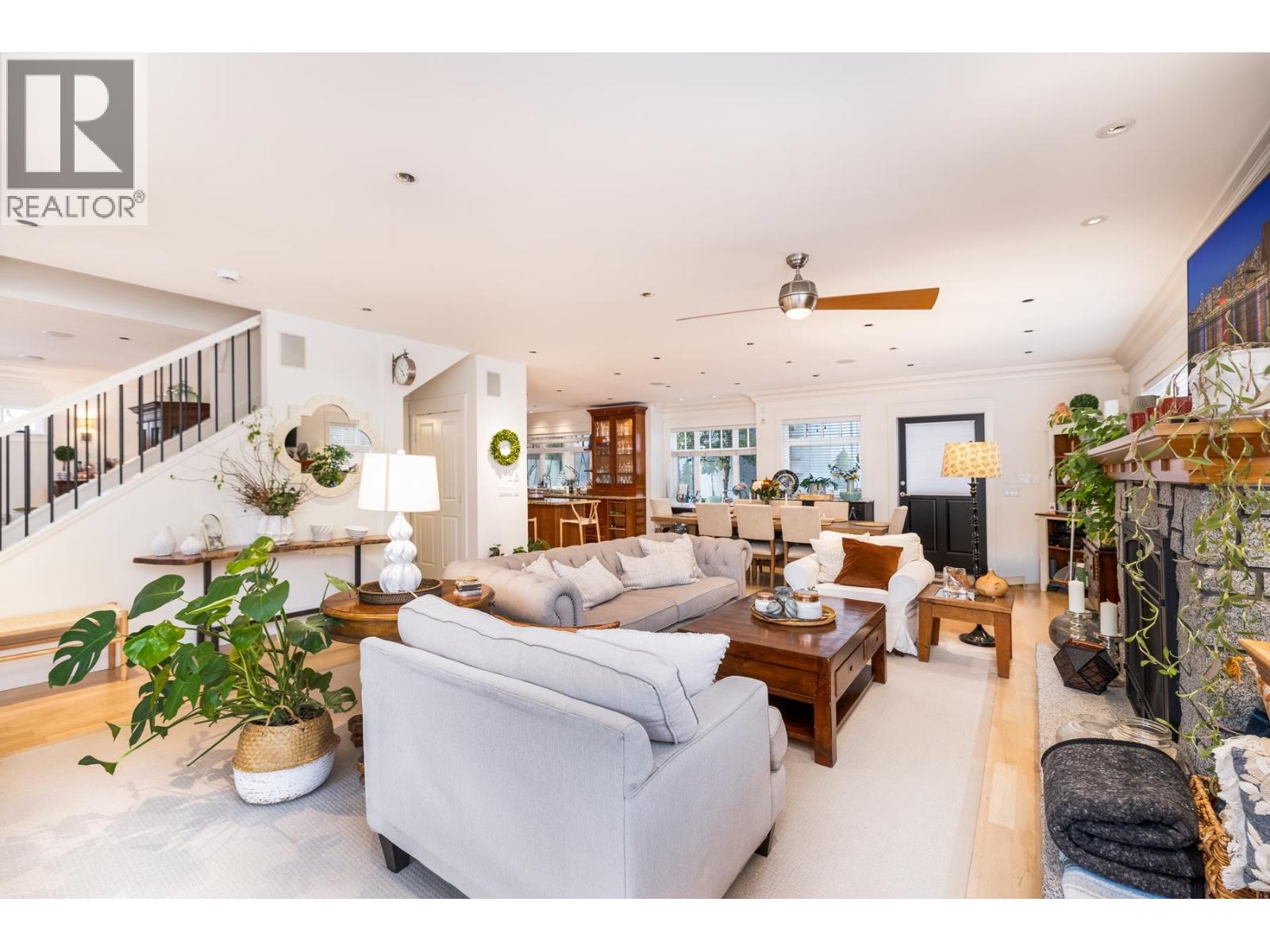 1232 HARRIS AVENUE, North Vancouver