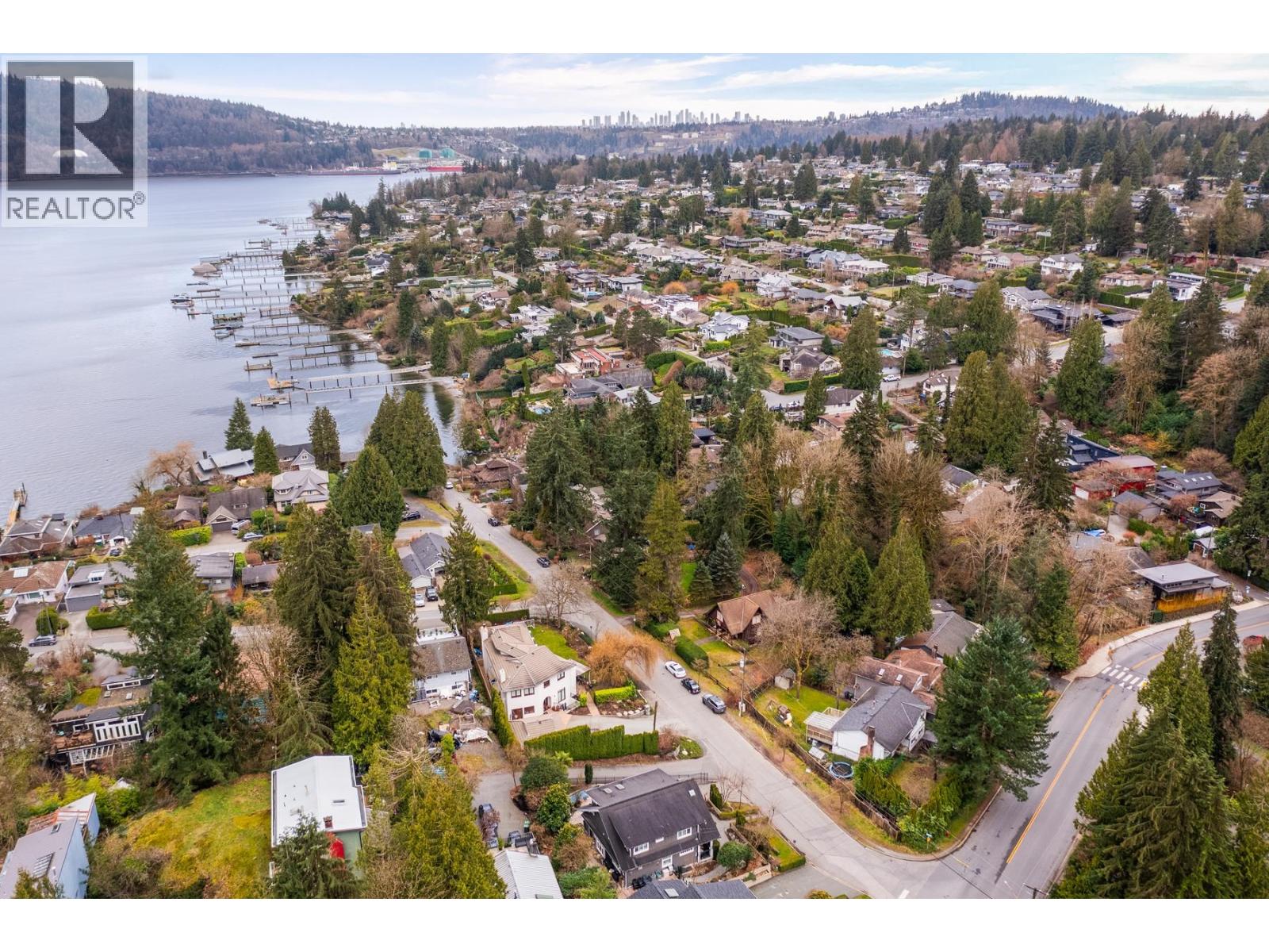 1232 HARRIS AVENUE, North Vancouver