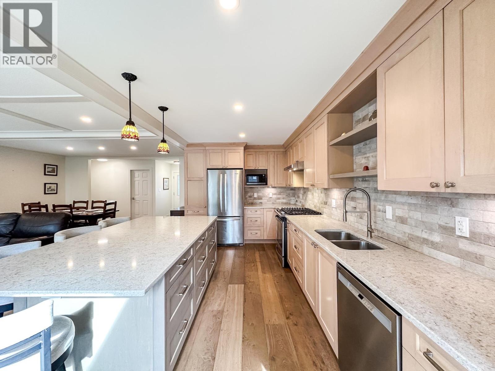 #16-6320 48A Avenue, Delta