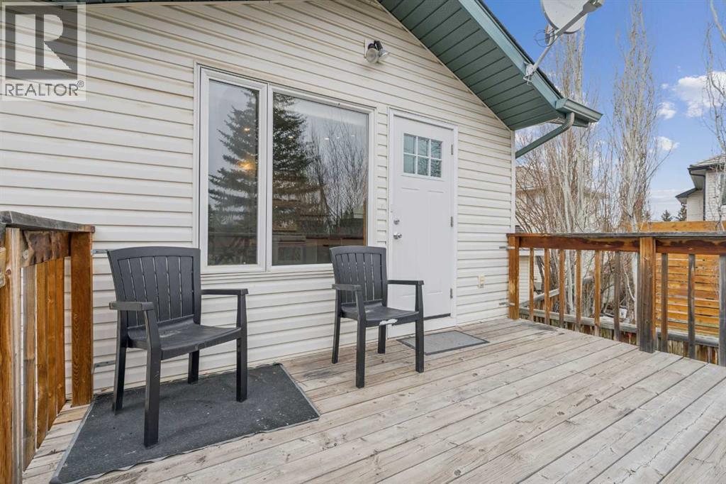 10 Bow Ridge Lane, Cochrane