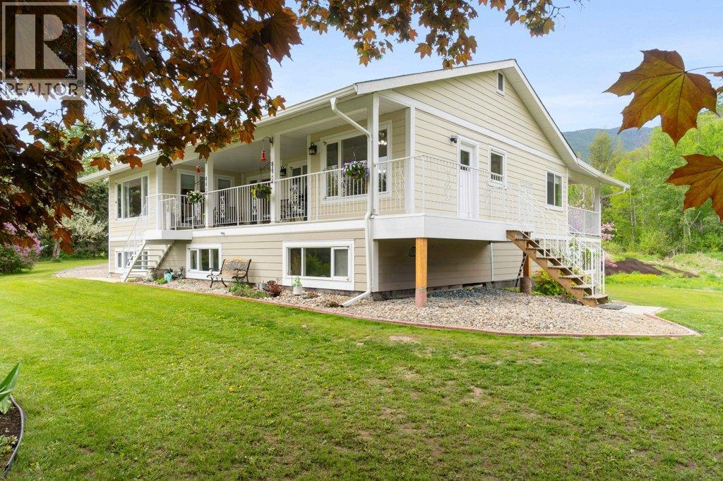 4501 44 Avenue NW, Salmon Arm