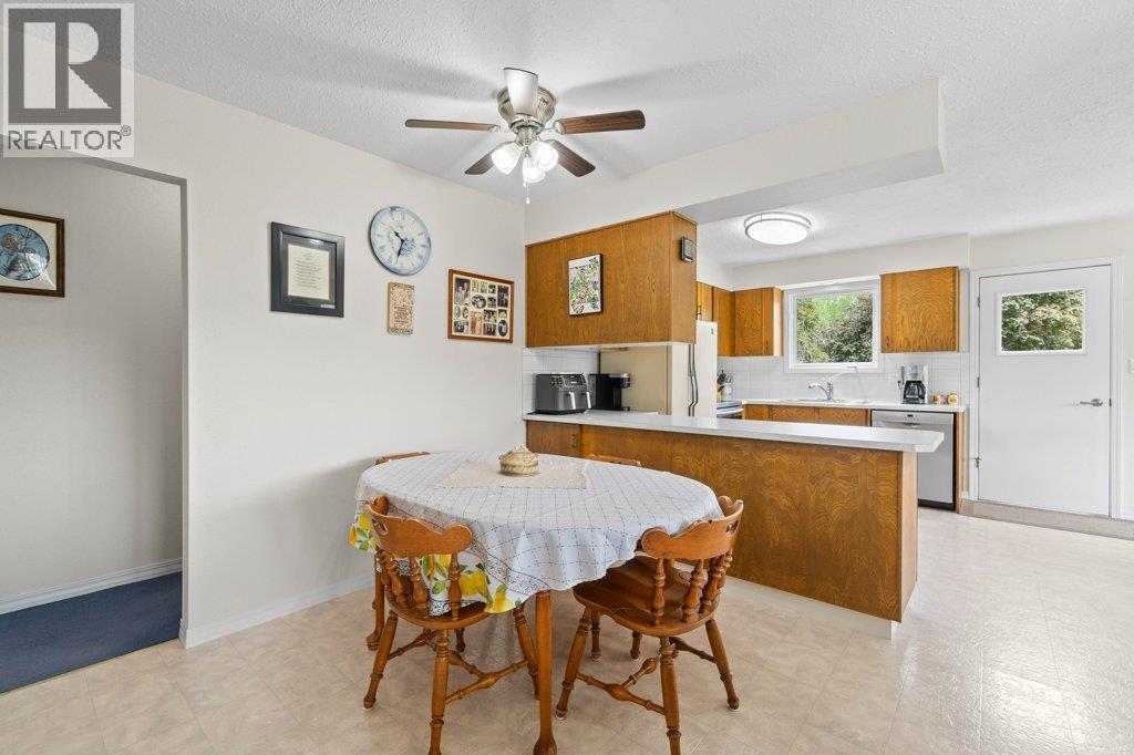 4501 44 Avenue NW, Salmon Arm